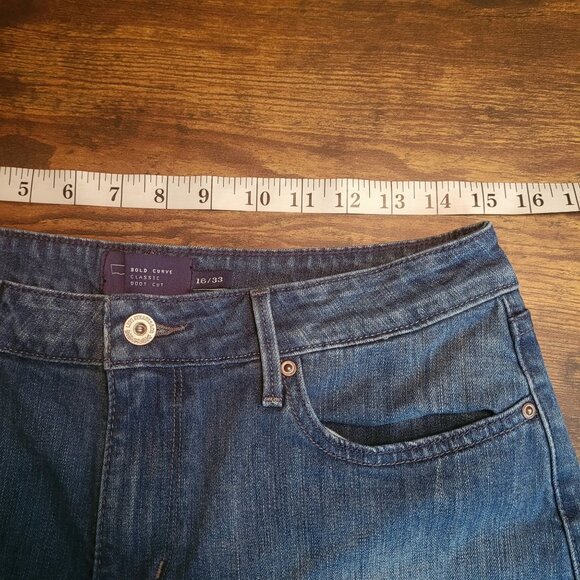 Vtg Levi's Jeans 16 Bold Curve Classic Bootcut Mid Rise Button Flaps Y2K - Picture 5 of 10